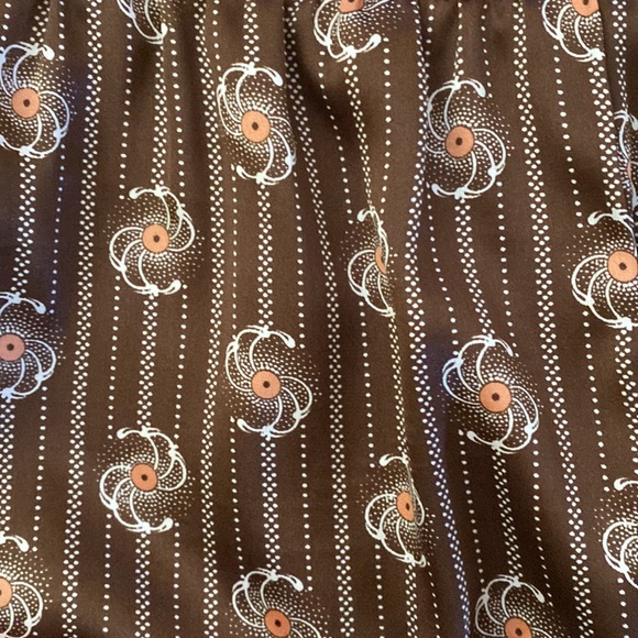 Boho style silk skirt, perfect with knee high boots - Picture 3 of 5